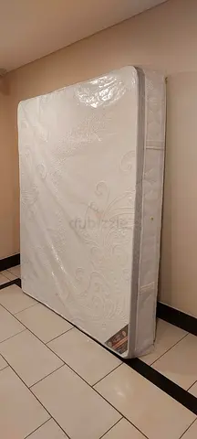 Comfortable Queen Size Mattress Top memory foam spring pillow top for Sale!