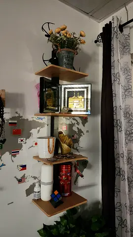 Set of three wall-mounted wooden corner shelves