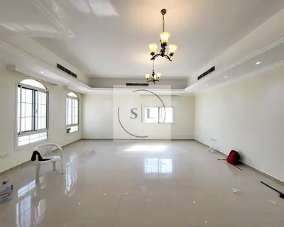 Spacious 5BR | Ensuite | Majlis | Living Area