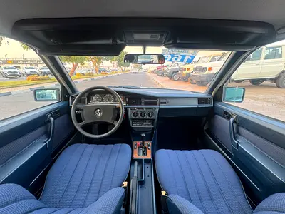 صورة 8 لـ 1990 Mercedes-BENZ E-CLASS