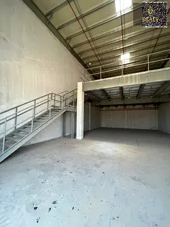 BRAND NEW SPACIOUS WAREHOUSE FOR RENT | 3,550 SQFT | MEZZANINE | AED 120,000