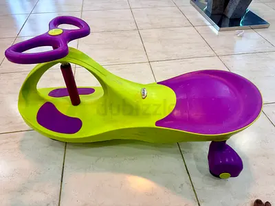 Juniors swing car
