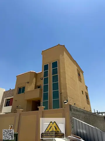 غرف ماستر | تكيف مركزى | مجلس | غرفه خادمه | اطلاله مميزه
