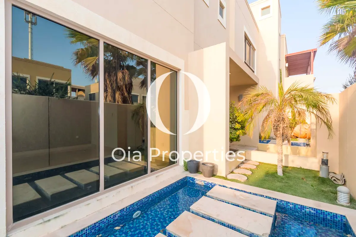Prime Location | Lavish Villa for Families | Book Now