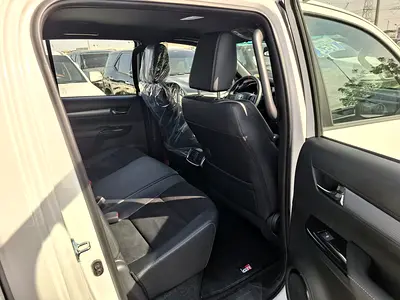 صورة 15 لـ 2025 Toyota HILUX