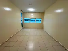 Master bedroom - spacious - 2 bathrooms - central air conditioning - balcony - built-in wardrobes - 