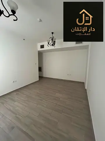 فرصة ذهبية للإيجار غرفه وصاله منطقه النباعه موقع حيوي وقريب من جميع الخدمات