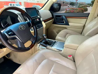 صورة 19 لـ 2017 Toyota LAND CRUISER