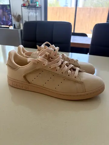 Adidas Stan Smith - Light Beige US 9.5 / UK 9 / EU 43