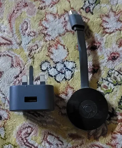 Google Chromecast (with USB power adapter) - working