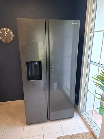 Samsung latest model fridge freezer with water Dispenser and ice maker same like new condition