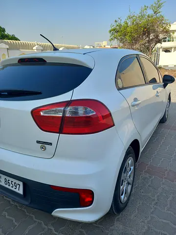 2015 KIA RIO 照片 10