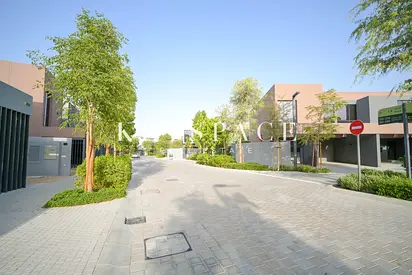 Iconic Masaar Villa | Contemporary Parkside Living | Resale