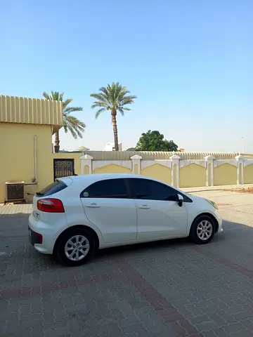 2015 KIA RIO 照片 3
