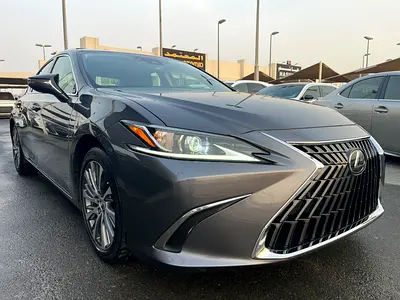 2021 Lexus ES-SERIES 照片 2