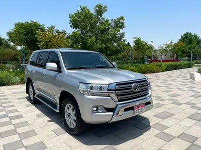 صورة 4 لـ 2017 Toyota LAND CRUISER