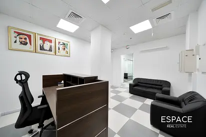 Vacant | Near Metro | High Floor