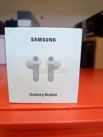 BUDS 4 WHITE