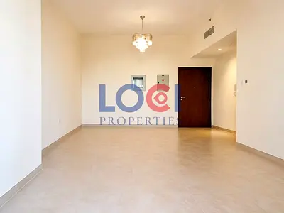 READY TO MOVE | CHILD-FREE | LARGE BALCONY
