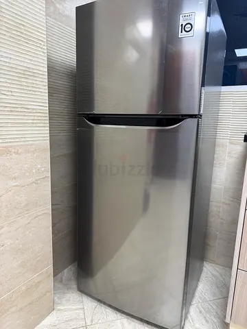 LG Stainless Steel Top-Freezer Refrigerator - Good Condition