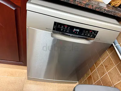 BOSCH 6 Programmes Dishwasher SMS6HMI27M