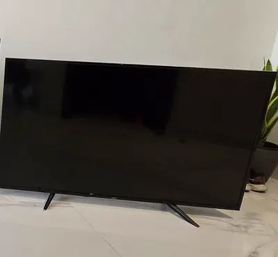 Star-X Smart TVs 50" (used, good working condition)