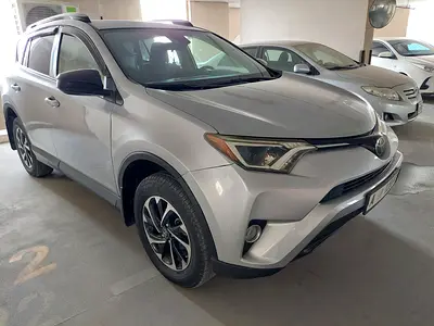 2018 Toyota RAV 4 — фото 1