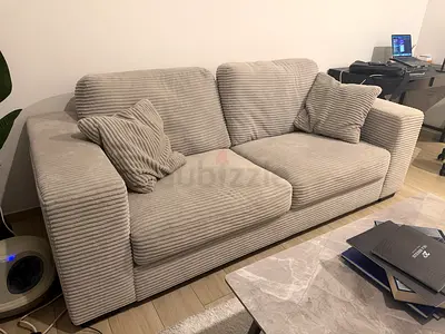 3 seats sofa