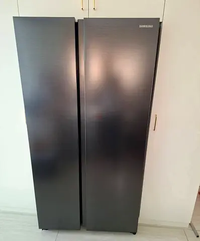 Samsung Fridge Freezer Side By Side latest model excellent condition same like new