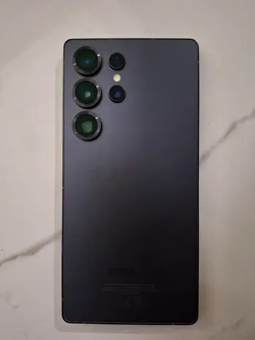 S25 ultra, titanium black, 256gb, UAE version.