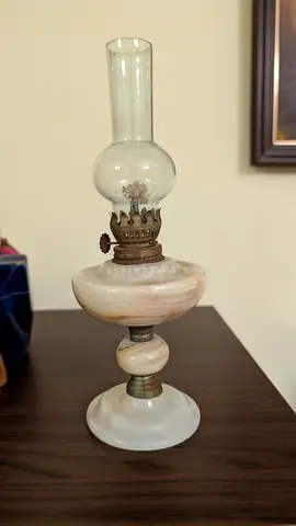 Decorative jade wick lamp