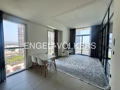 Vacant | Pool View | Furnished