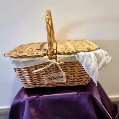 Brand New Traditional Wicker Picnic Basket with Double Lid "Home" - Mirdif