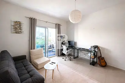 Vacant | Elegant | Prime Living