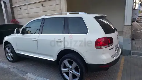 Volkswagen Touareg 2010 SE | European Specs