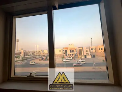 مساحة كبيره | تكييف مركزي | بلكونة بإطلالة مفتوحة | موقع مميز | قريب من جميع الخدمات | سهولة الوصول للشارقة ودبي | فرصة سكنية بسعر مناسب