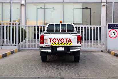 2022 Toyota HILUX photo 9