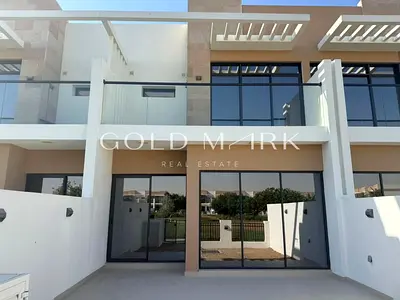 Single Row | 3Bed | Park View | Ready to Move