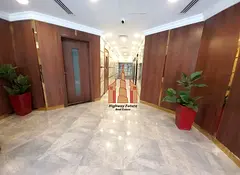 Luxury 2bhk apartment with wardrobe with balcony Near to sahara mall full family building