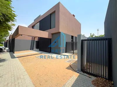 FREEHOLD 5 BEDROOM Villa WITH PRIVATE POOL