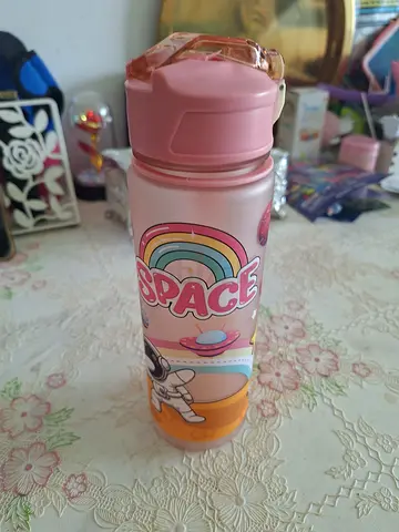 Kids water bottle