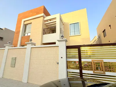 فيلا للبيع الكهرباء والماء جديده مساحه 3100 قدم تملك حر لجميع الجنسيات بسعر مميز