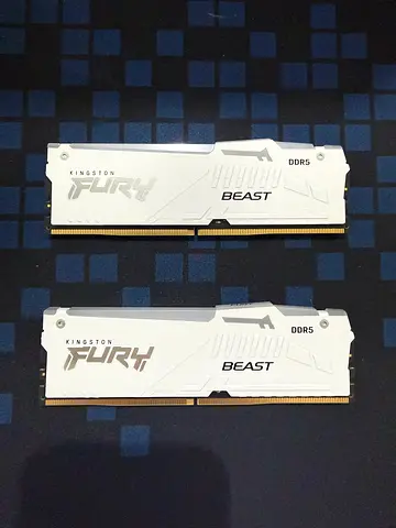 Kingston FURY Beast White 64GB (2×32GB) DDR5-6000 CL40 RAM - KF560C40BWK2-64