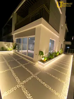 Mid Corner 4BR | Camelia | Family Townhouse