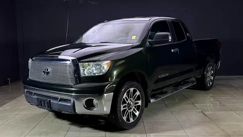 For sale: 2013 Toyota Tundra, clean title