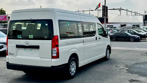 2026 Toyota HIACE — фото 11