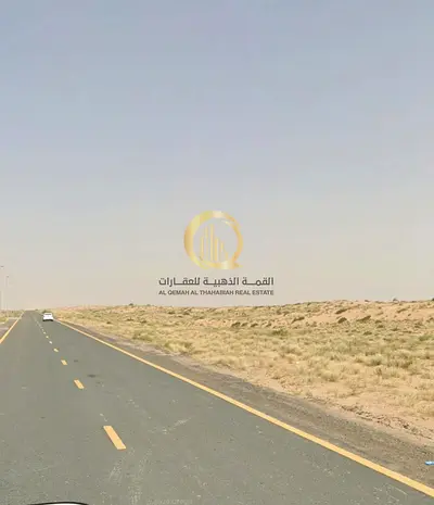 For sale: residential land in Maziraa area, Al Rahmania suburb, Sharjah Emirate, in an excellent location on a 24-meter street. Area: 3,444 sq ft. Bui