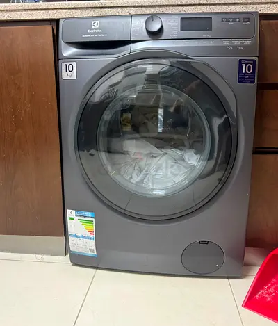Electrolux 10kg Front Load Washing Machine - Grey (Good Condition)