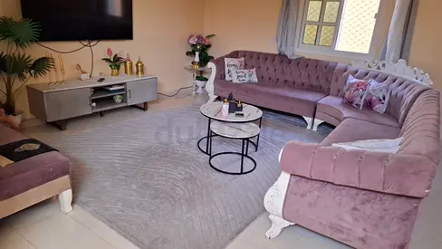 Very good sofa for sale