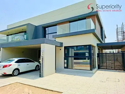 BRAND NEW | LUXURY 5BR + MAID VILLA | COURTYARD VIEW | READY TO MOVE